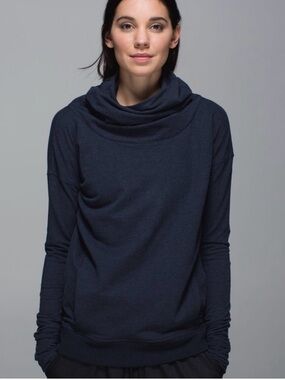 Lululemon Stress Less Hoodie
Heathered Naval Blue Size 12